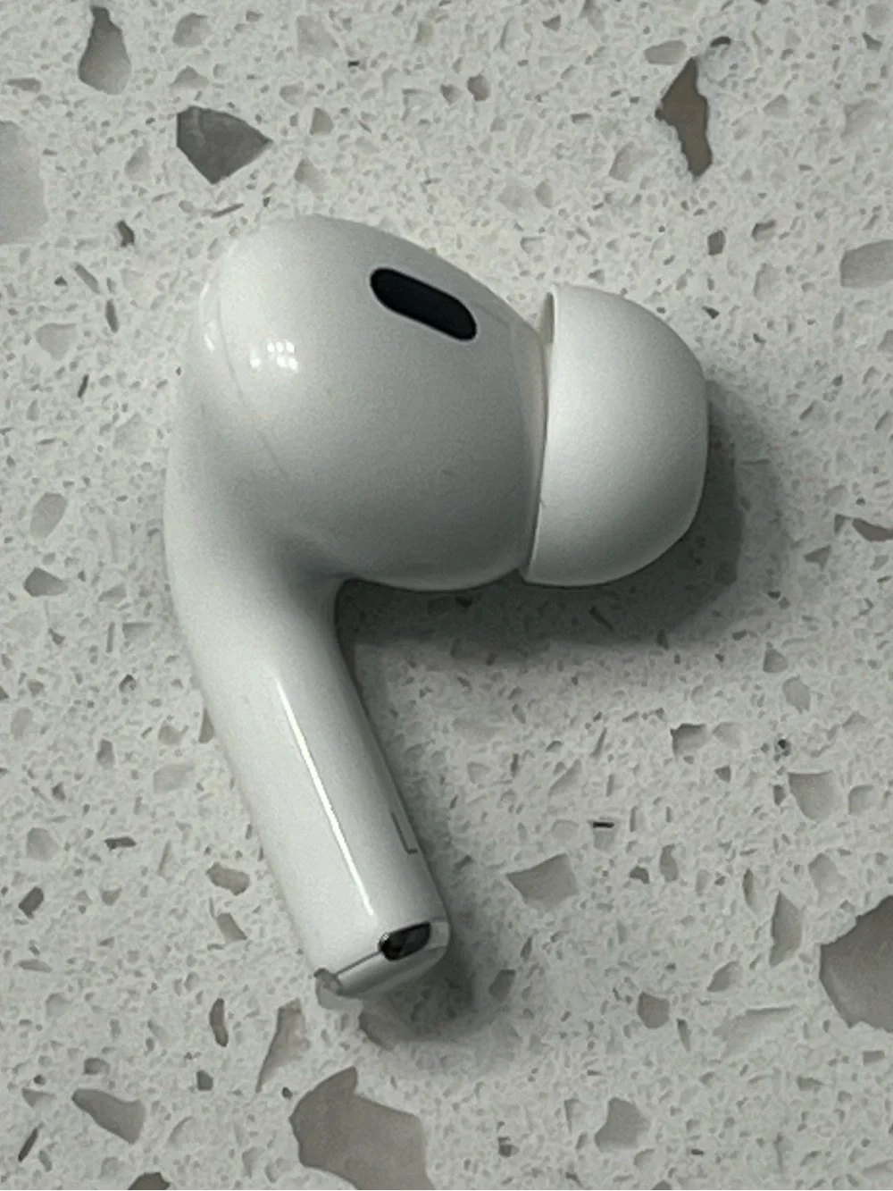Genuine Apple AirPods Pro 2 Left (L) A2698 Bluetooth Left side Replacement ONLY